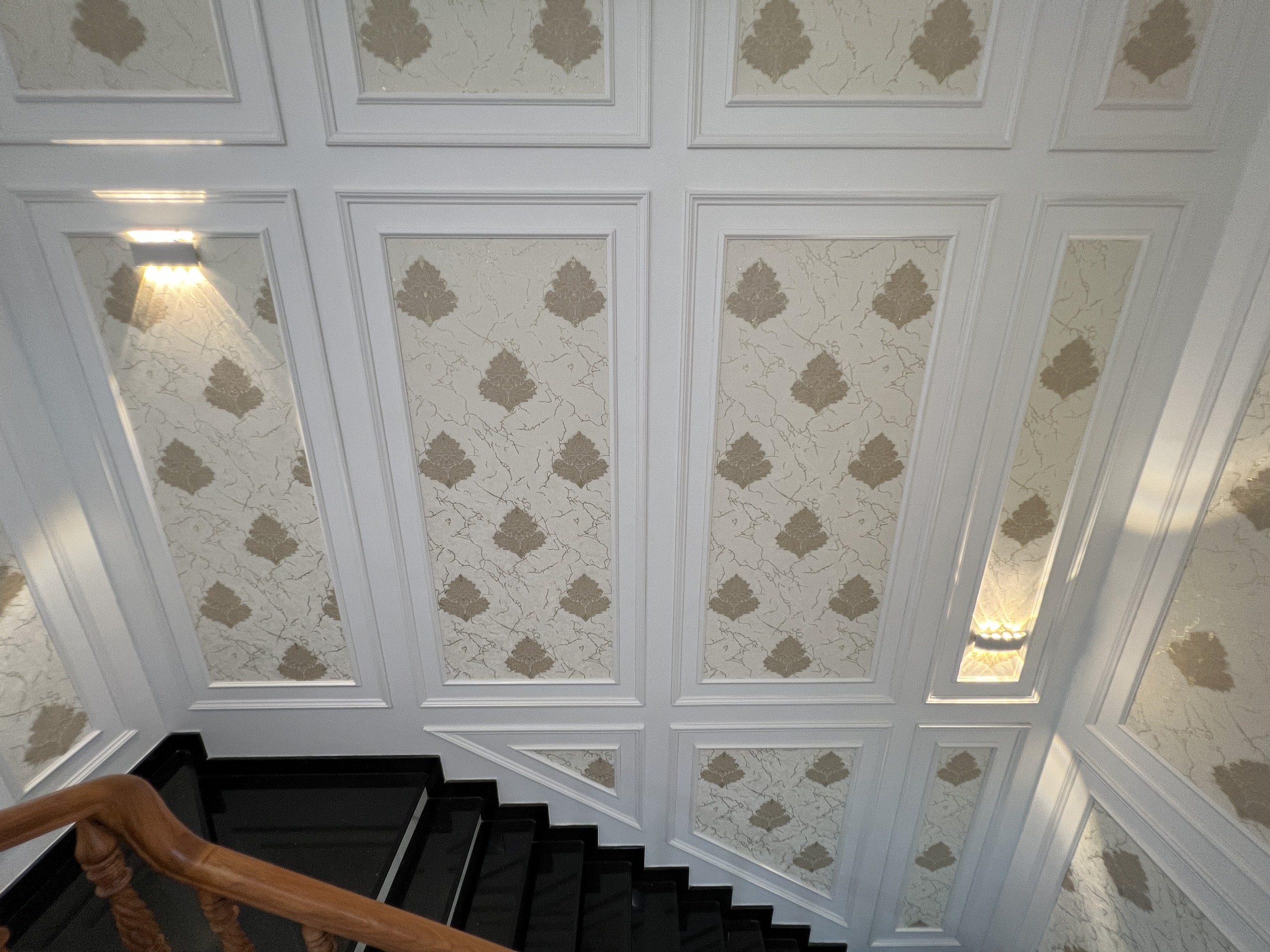 Thi công phào chỉ PS tại Bình Dương