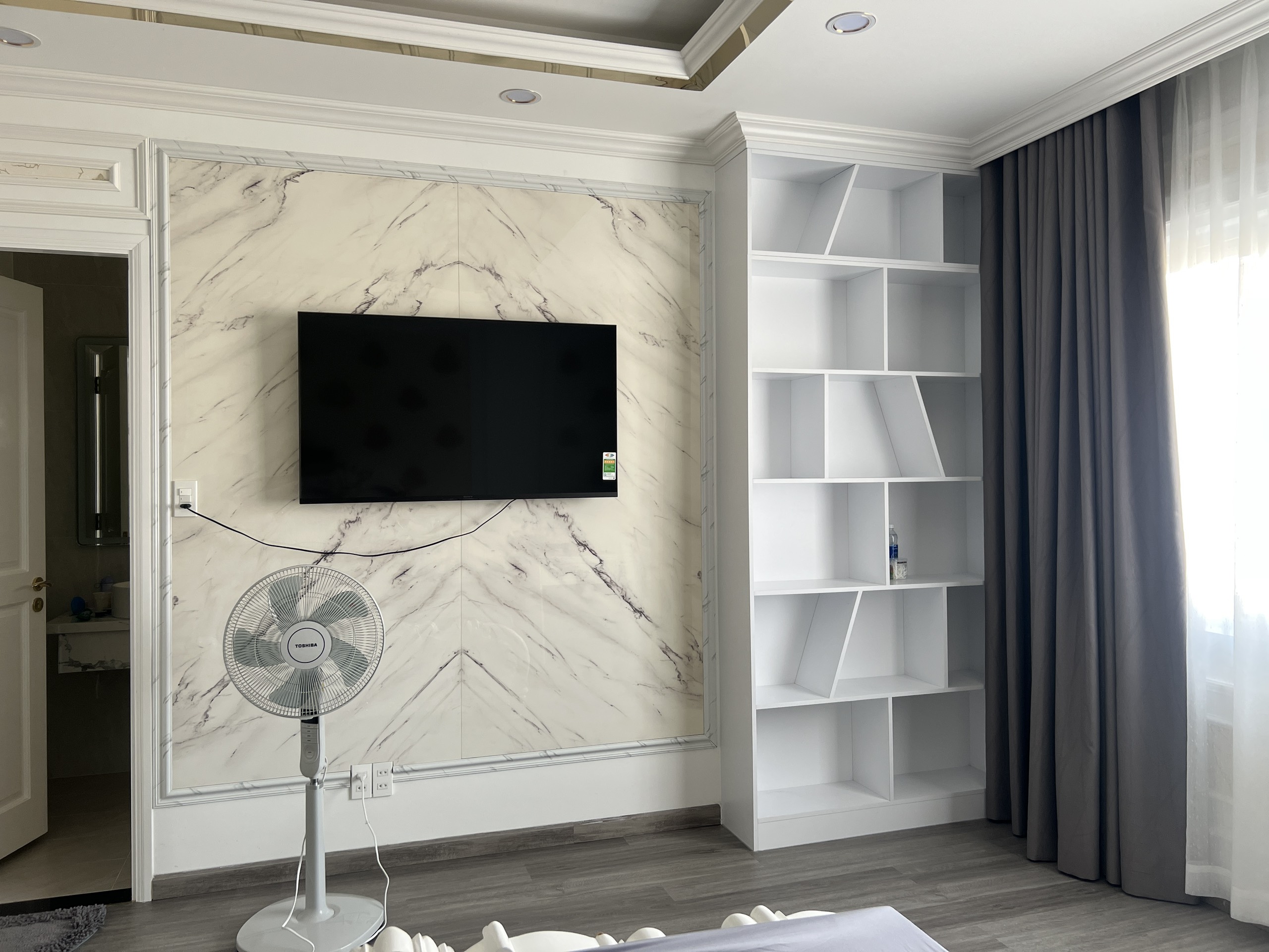 Thi công phào chỉ PS tại Bình Dương