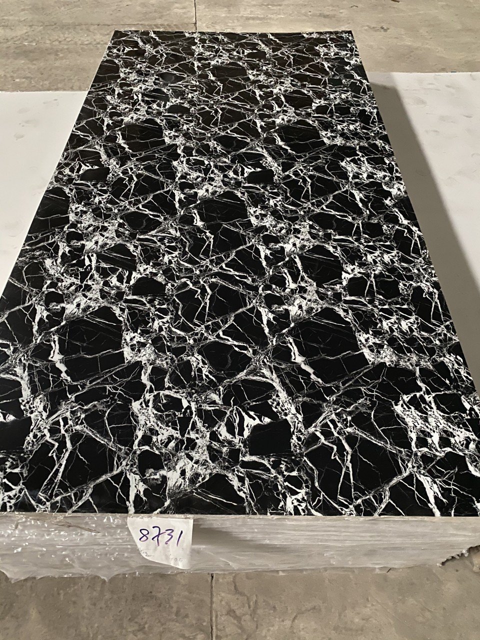 Thi công ốp tường nhựa Biên Hòa, Đồng Nai