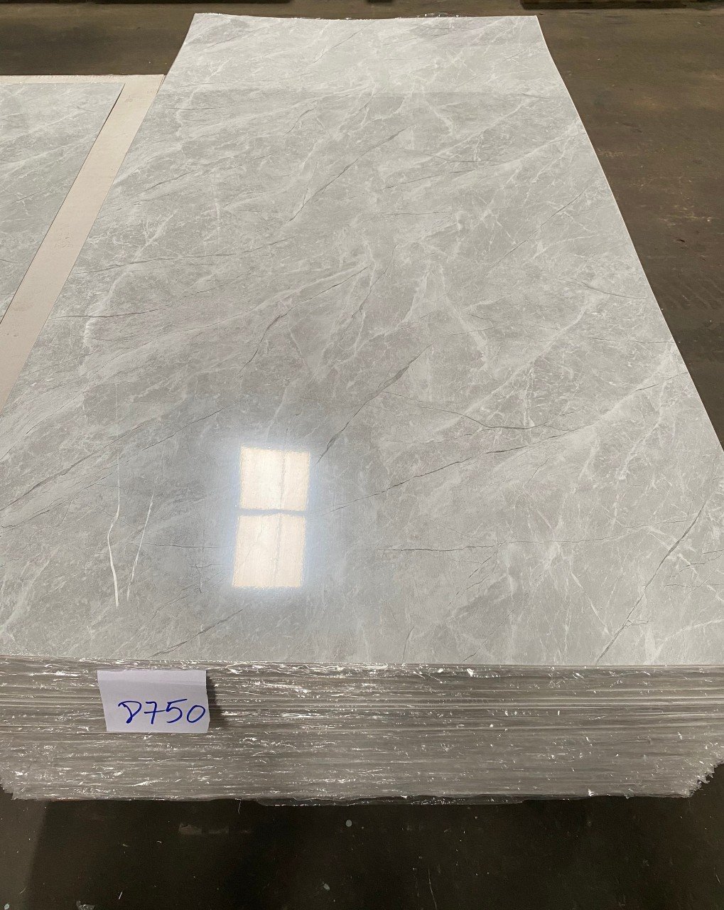 Thi công ốp tường nhựa Biên Hòa, Đồng Nai