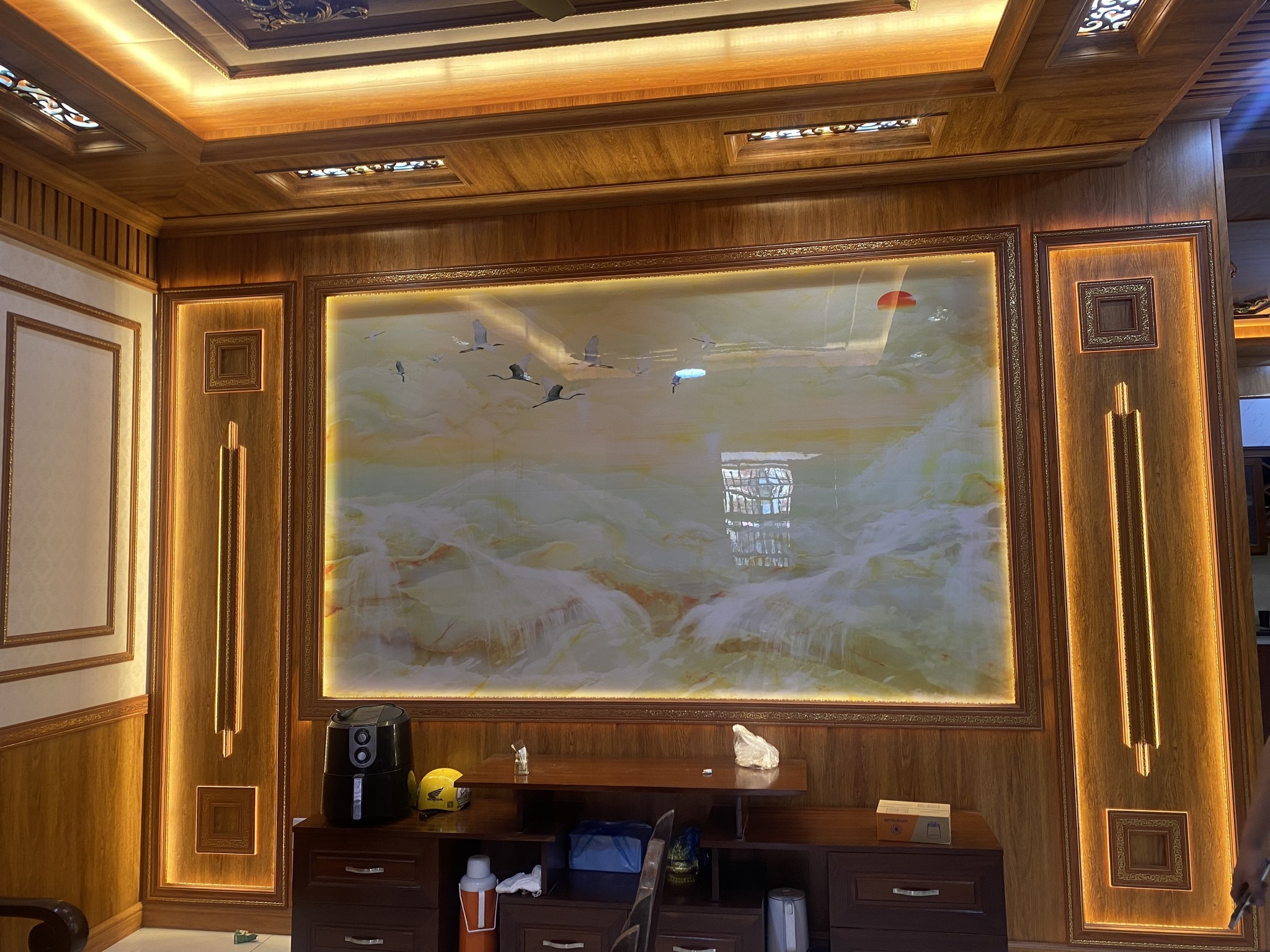 Thi công tấm ốp tường tại Long An uy tín