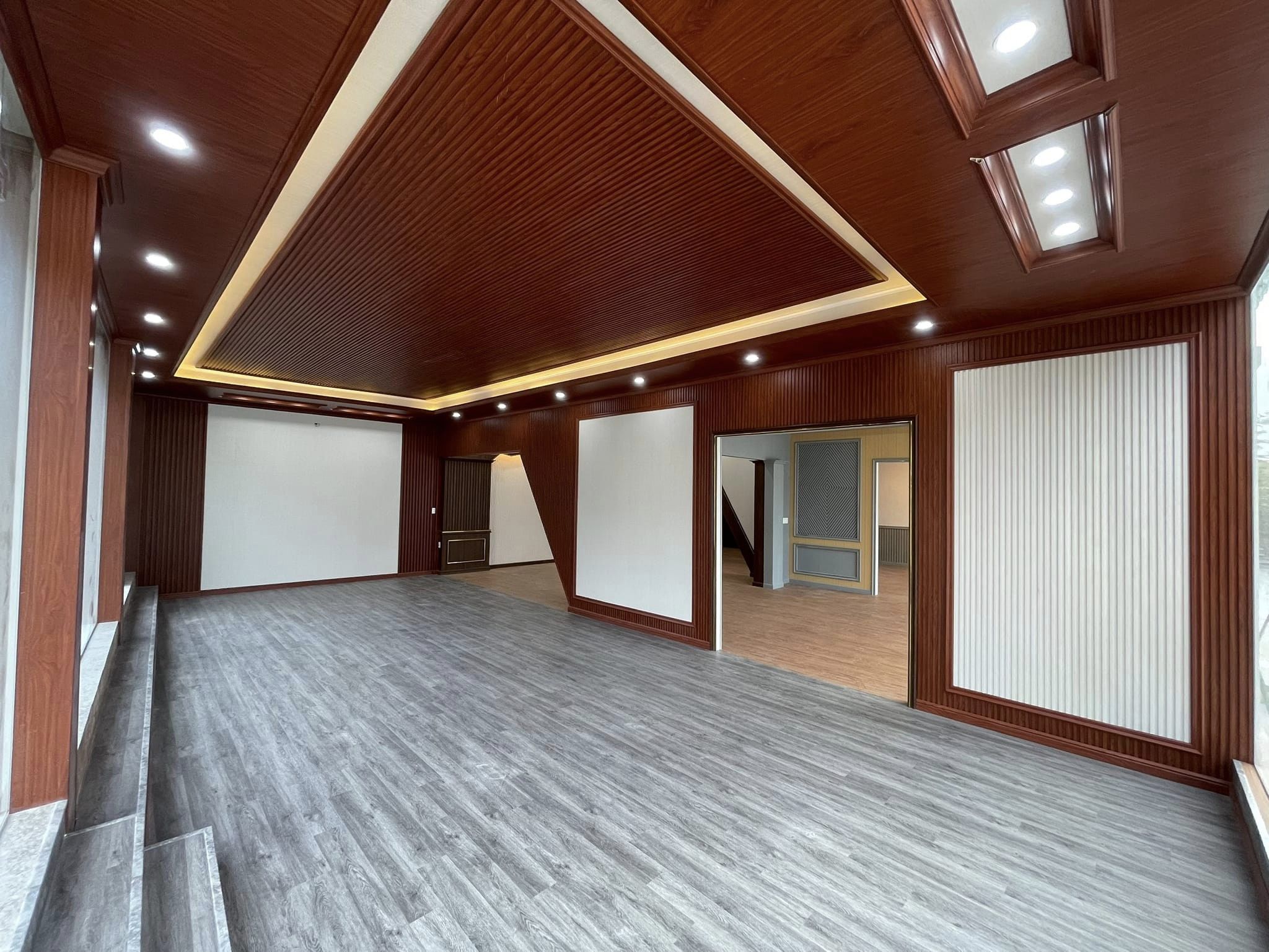 Thi công trần nhựa Bình Dương uy tín chất lượng