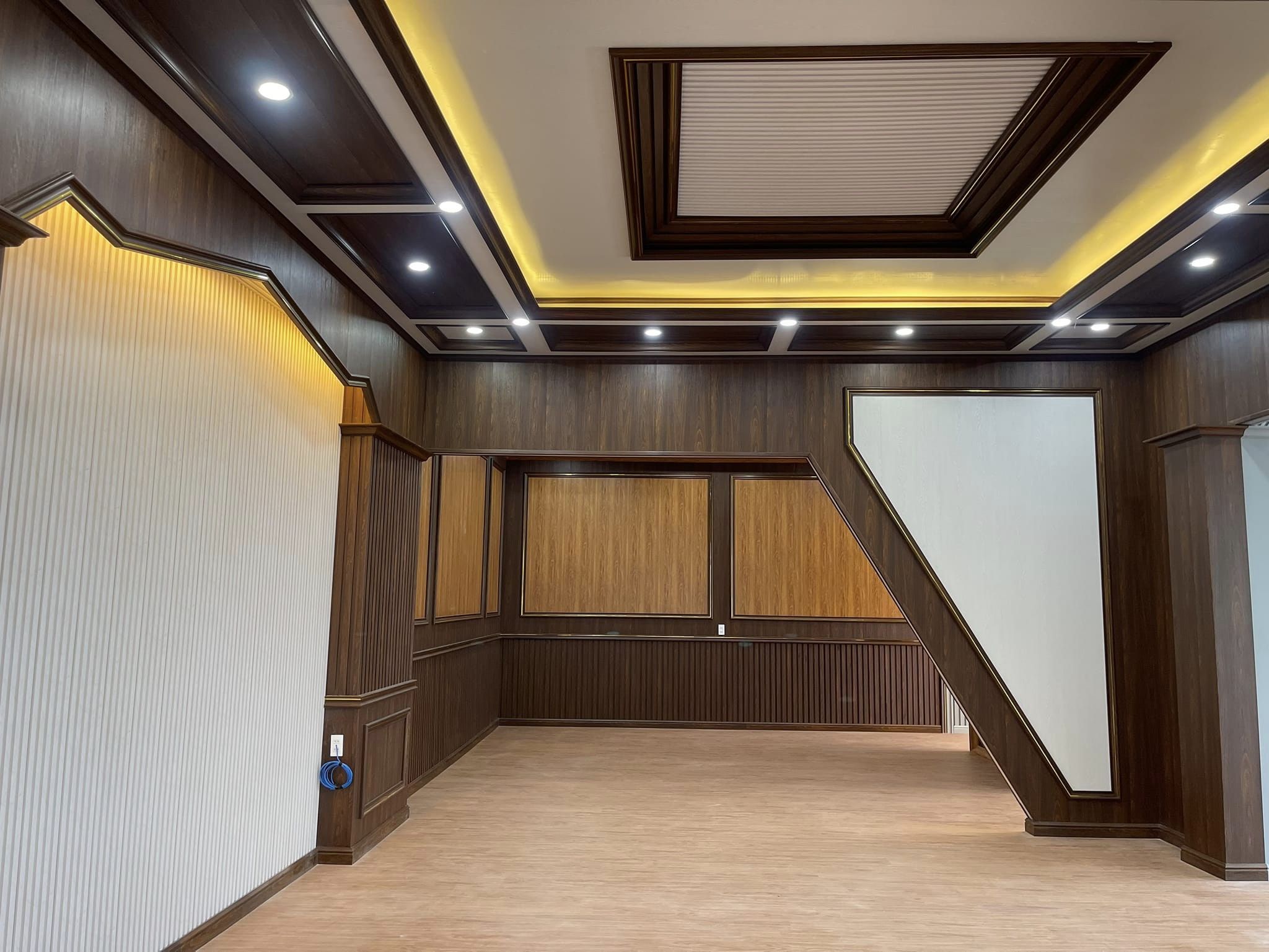 Thi công trần nhựa Bình Dương uy tín chất lượng